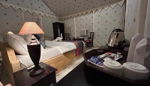 Deluxe King Suite