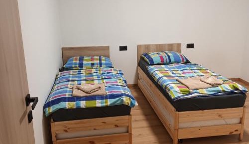 Deluxe One-Bedroom Apartment