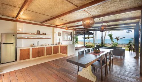 Villa - Beach Front