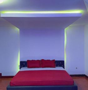 Deluxe King Suite