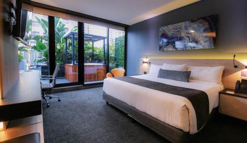 Jacuzzi Pool Garden Single