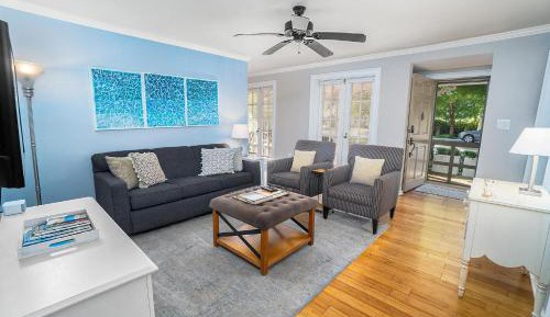 One-Bedroom Holiday Home