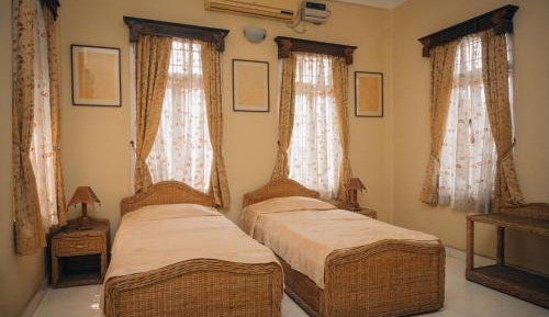Deluxe Suite