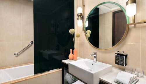 Two-Bedroom Suite with Terrace and Canyon View