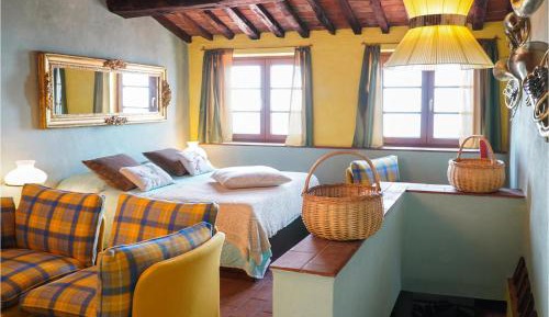 One-Bedroom Holiday Home