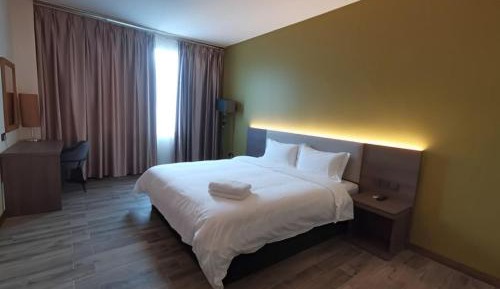 Superior King Room