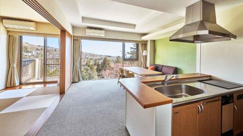 Twin Room with Tatami Area Condo - Non-Smoking