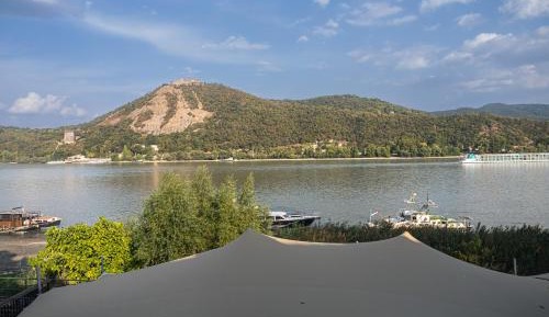 Twin Room with View