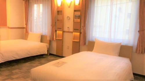 Accessible Twin Room - Non-Smoking