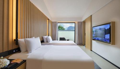 Twin Room with Bath