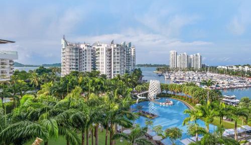 Fabulous Room, 1 Super King Bed, Balcony, Pool View