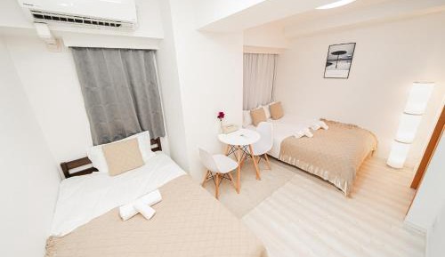 Studio Apartment with One Double Bed