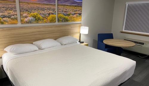 King Room - Disability Access/Non-Smoking