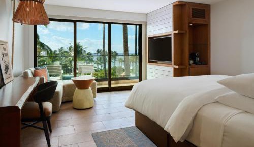 King Room with Partial Ocean View