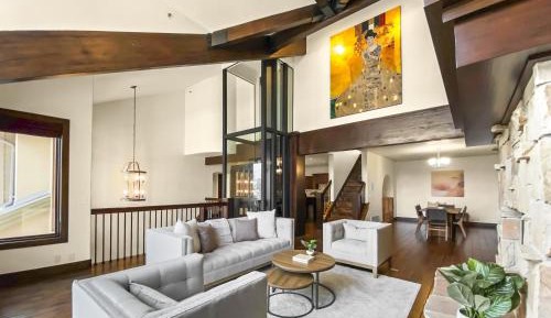 Four-Bedroom Holiday Home