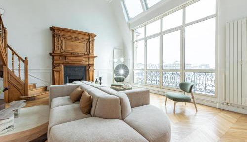 Four-Bedroom Penthouse Apartment