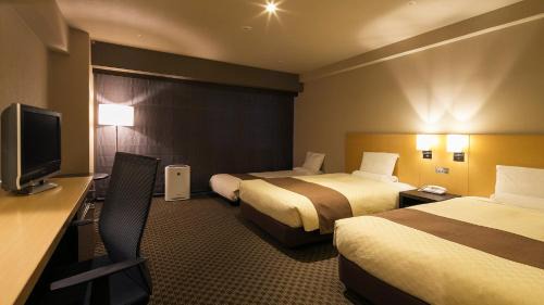Twin Room with Extra Bed - Smoking
