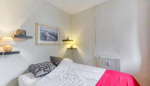 Superior One-Bedroom Apartment