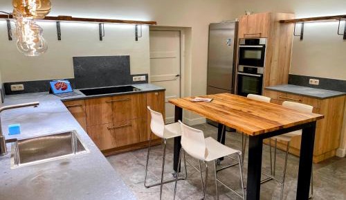 Large Double or Twin Room