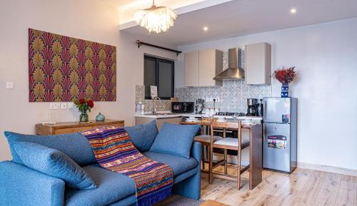 One-Bedroom Apartment with View