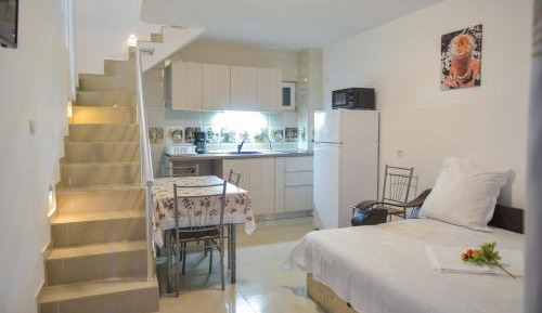 One-Bedroom Apartment with Balcony