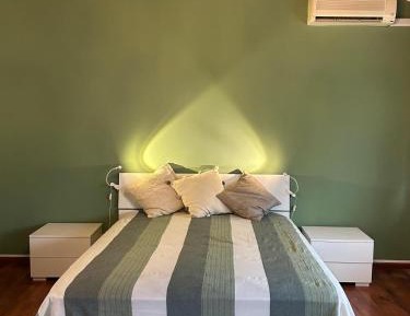 Deluxe Double Room (2 Adults + 1 Child)