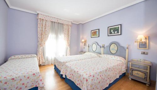 Comfort Triple Room with Shower