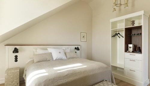 Master suite