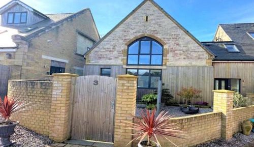 Three-Bedroom Holiday Home 