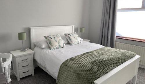Double Room with Shared Bathroom