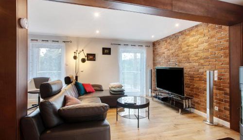 Three-Bedroom Superior Apartment