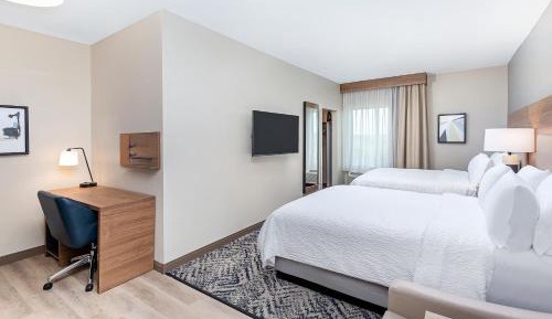 Studio Queen Suite with Two Queen Beds - Communications Accessible
