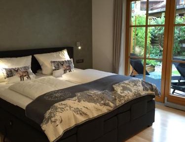 Apartment with Garden View