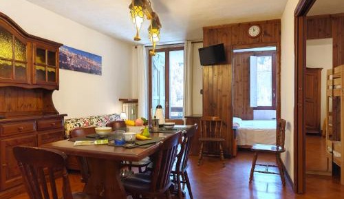 Two-Bedroom Apartment with Balcony