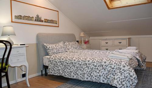 Three-Bedroom Deluxe Apartment