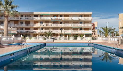 Superior One-Bedroom Apartment with Balcony