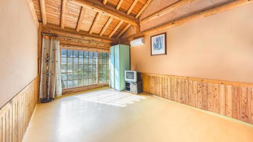 Studio 3