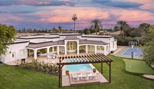 Seven-Bedroom Villa