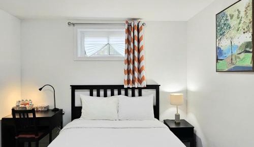 Queen Room