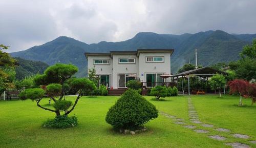 Double Room with Mountain View 5