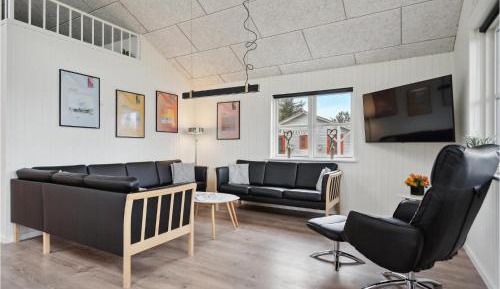 Four-Bedroom Holiday Home
