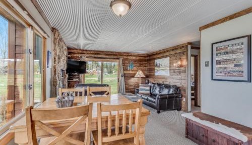 Two-Bedroom Holiday Home