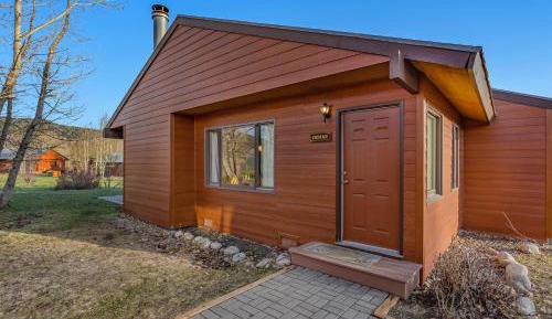 Two-Bedroom Holiday Home