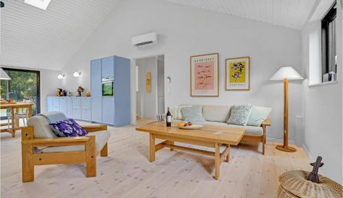 Four-Bedroom Holiday Home
