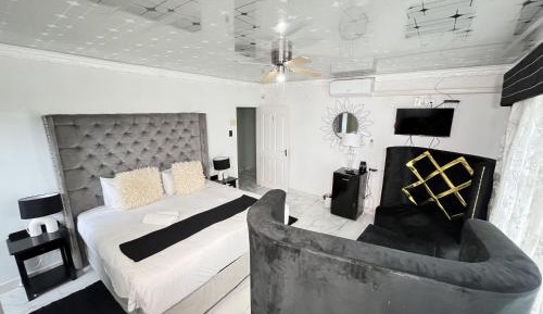 Standard King Room