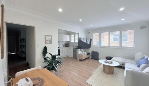 Queen Room with Shared Bathroom