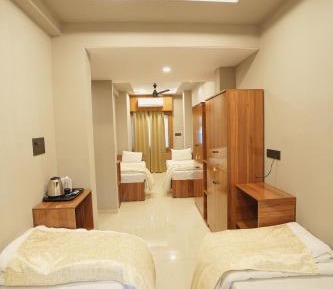 4-Bed Male Dormitory Room 