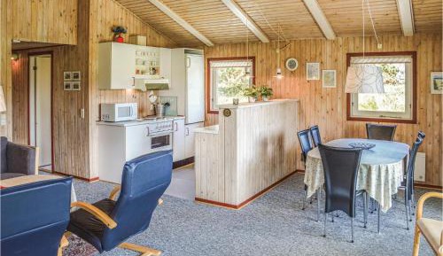 Three-Bedroom Holiday Home 
