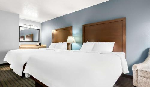 Queen Room with Two Queen Beds