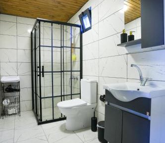 One-Bedroom Bungalow